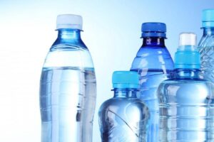 ПЭТ бутылки: экологичный выбор для хранения и транспортировки жидкостей