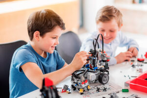Робототехника для детей: развитие навыков и подготовка к будущей профессии